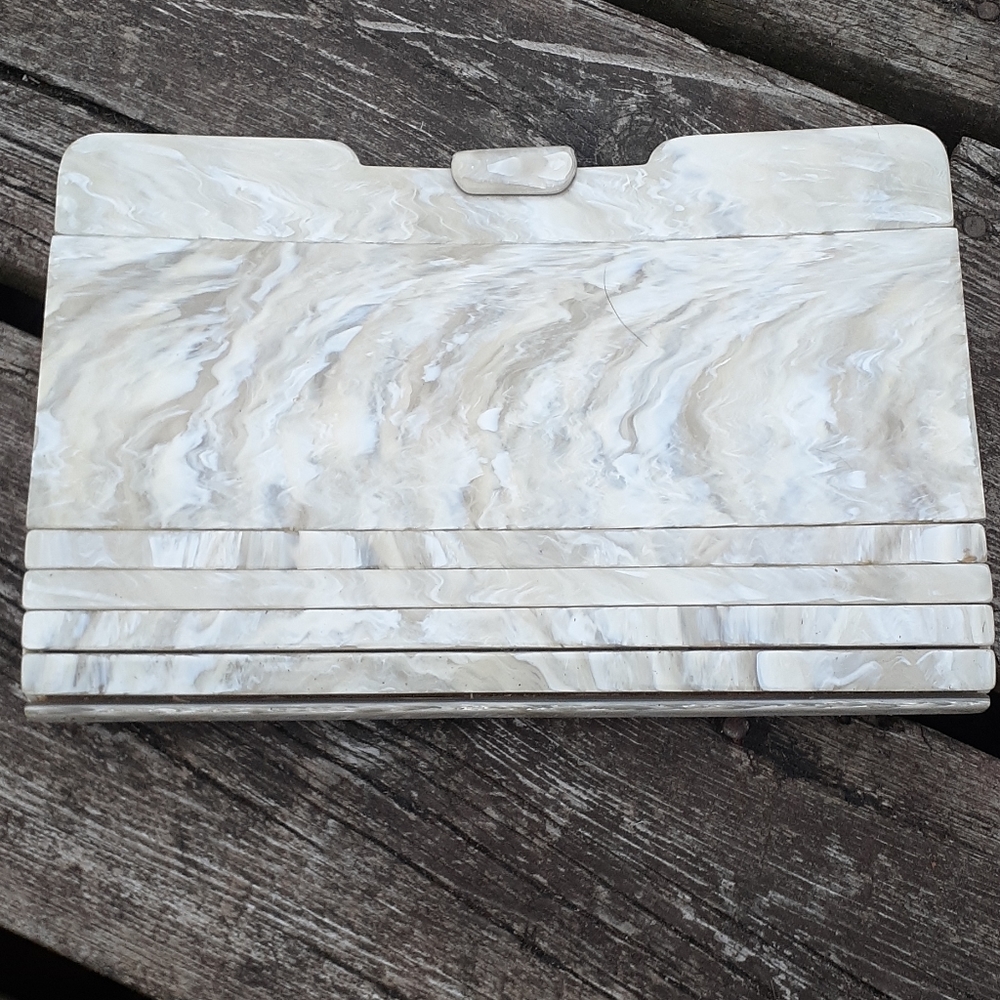 Vintage Italian hardshell handbag in creme